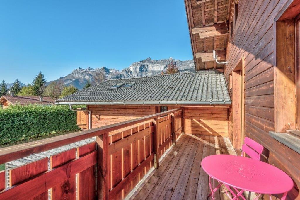 Appartement Avec Jacuzzi Dans Chalet Prive, Grande Terrasse, Parking Gratuit Les Houches Eksteriør billede